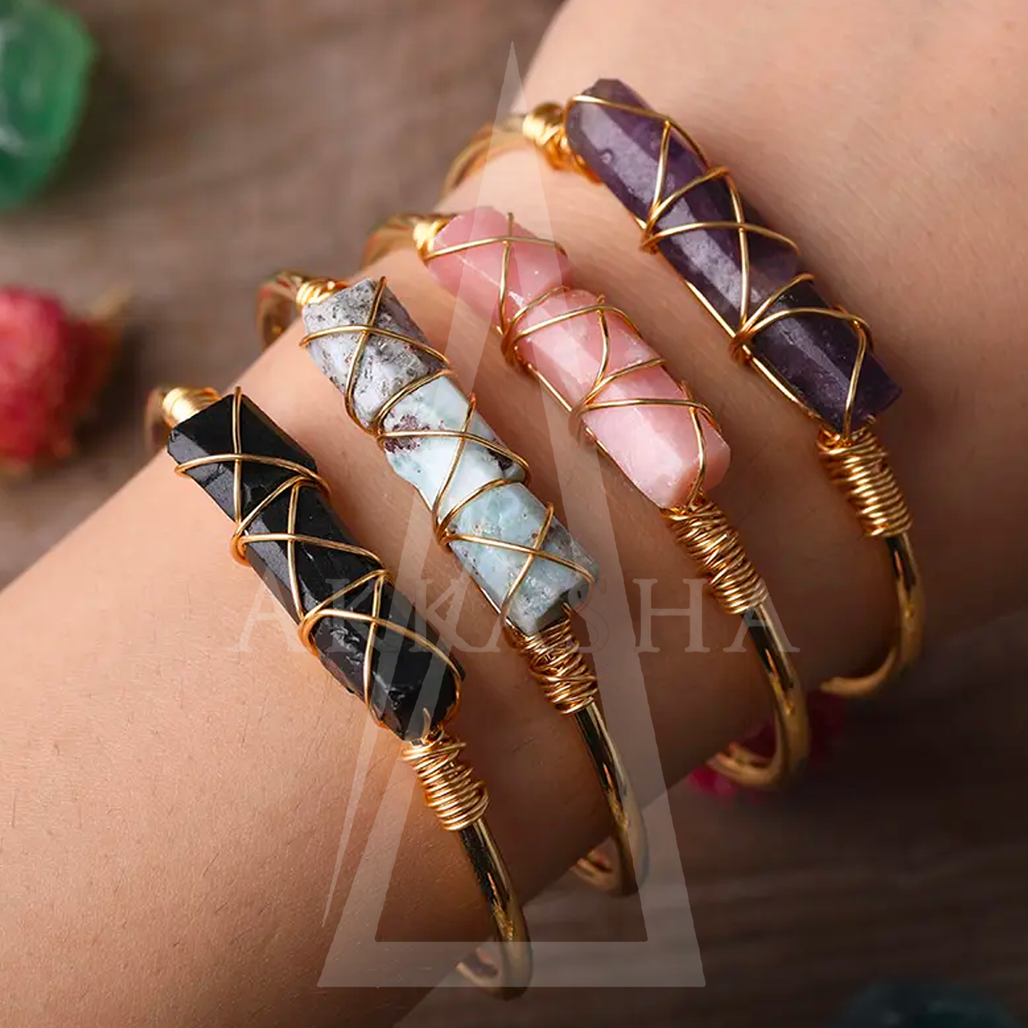 CRYSTAL BAR CUFF