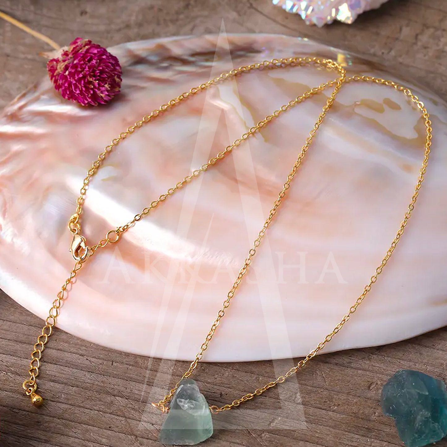 RAW CRYSTAL NECKLACE